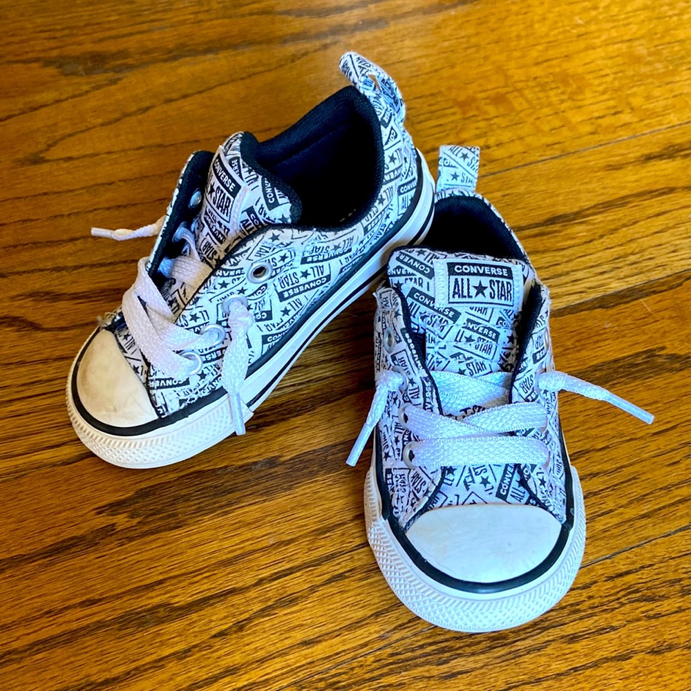 Converse all star toddler slip on sneakers size 6
